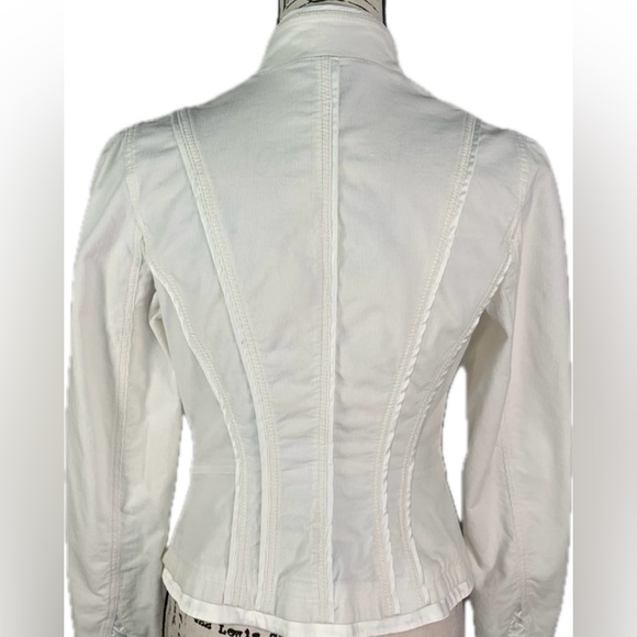 WHBM moto Corduroy Jacket in cream sz 2 similar to a small. Great with jeans - Picture 3 of 8